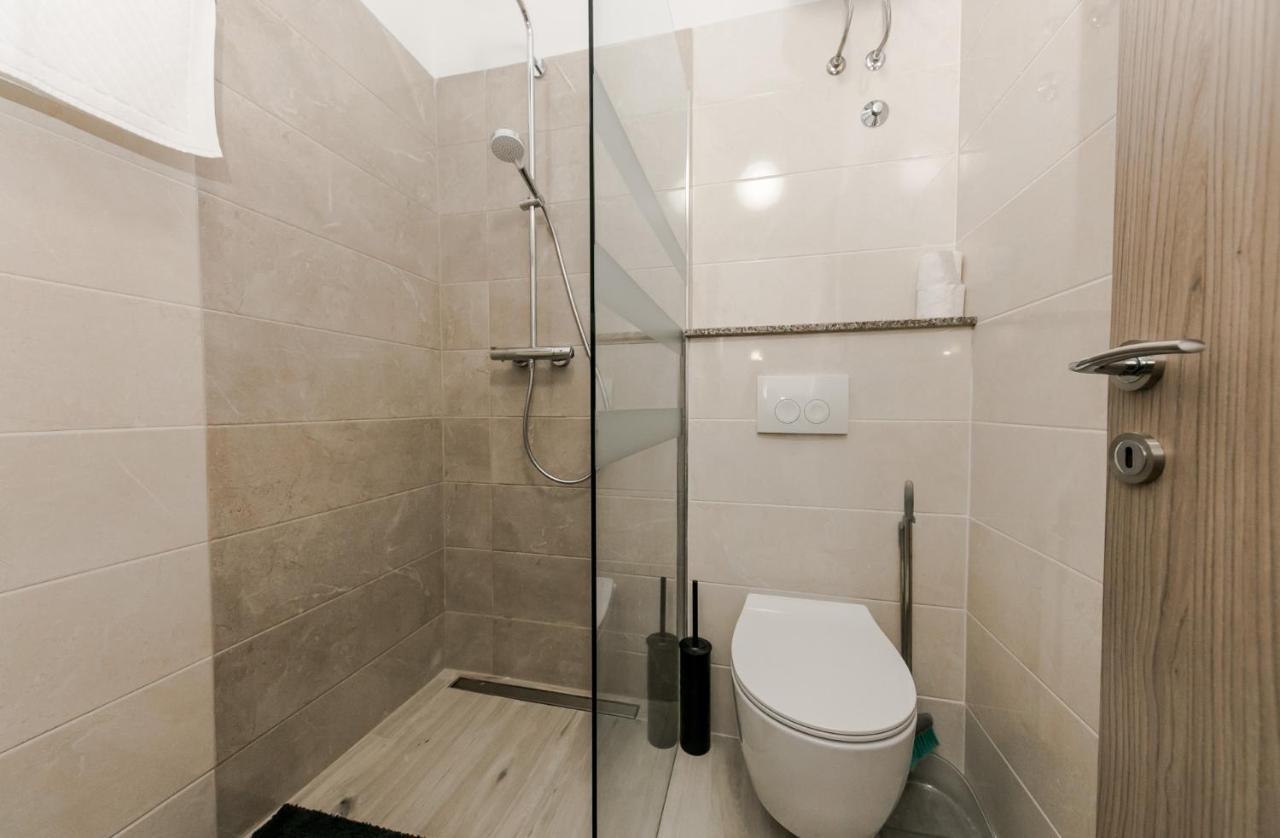 Palomia B Apartment Split Ngoại thất bức ảnh